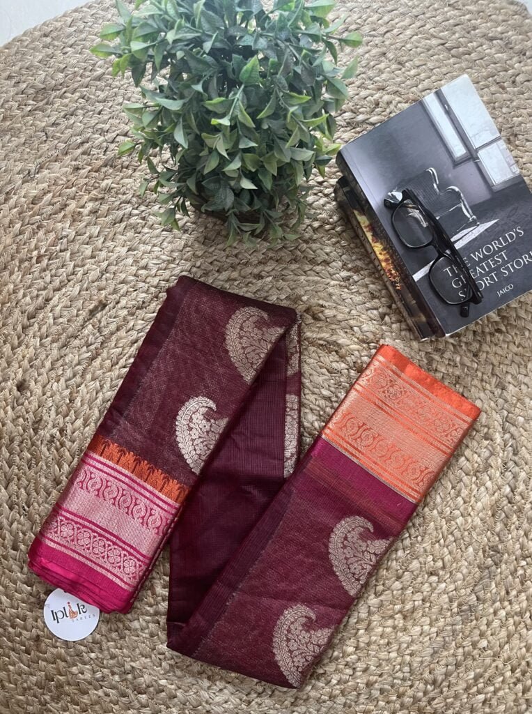 Kota Gadhwal saree with airy square checks and contrast border by Label Iplik