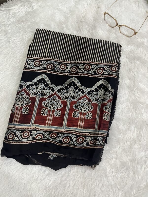 IMG_2044 Modal Ajrak