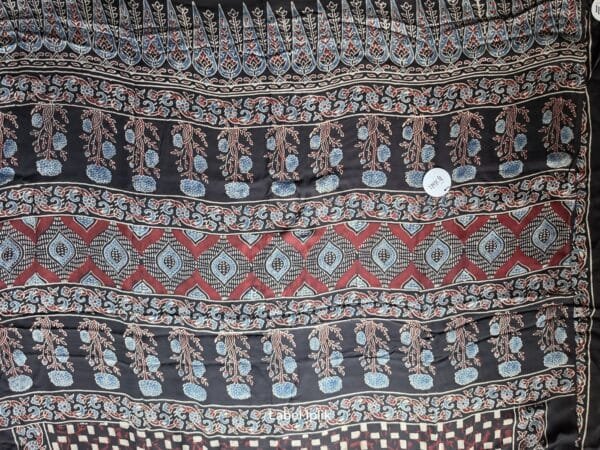 LI-MAJ-04_01 Modal Ajrakh Black Geometric Print Saree
