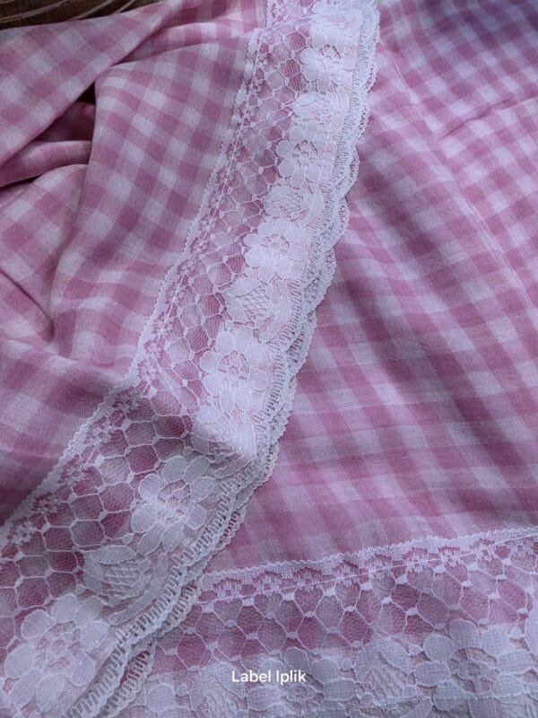 LI-MUL-03_05 Checks with Lace Mul Cotton Saree