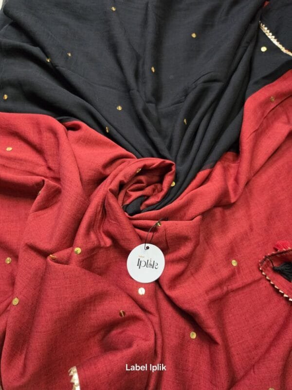LI-MUL-09_02 Black and Red Half n Half Mul Cotton Saree